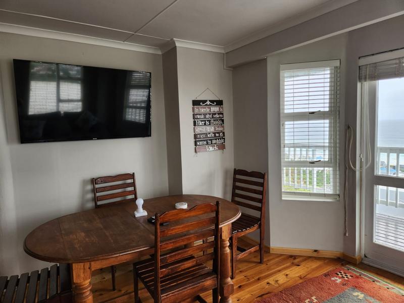 To Let 2 Bedroom Property for Rent in Outeniqua Strand Western Cape